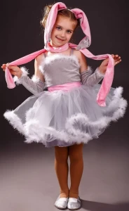 Карнавальный костюм «Зайчик» (серый) для девочки