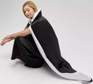 Карнавальный «Плащ» двусторонний чёрно-белый с воротником для взрослых