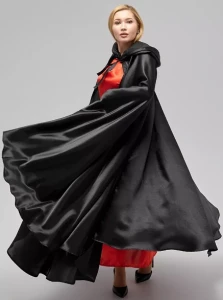 Плащ «Инферно» чёрный с капюшоном для взрослых