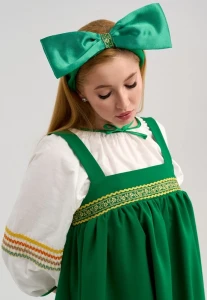Русский Народный костюм «Барыня» в зелёном сарафане