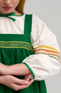 Русский Народный костюм «Барыня» в зелёном сарафане
