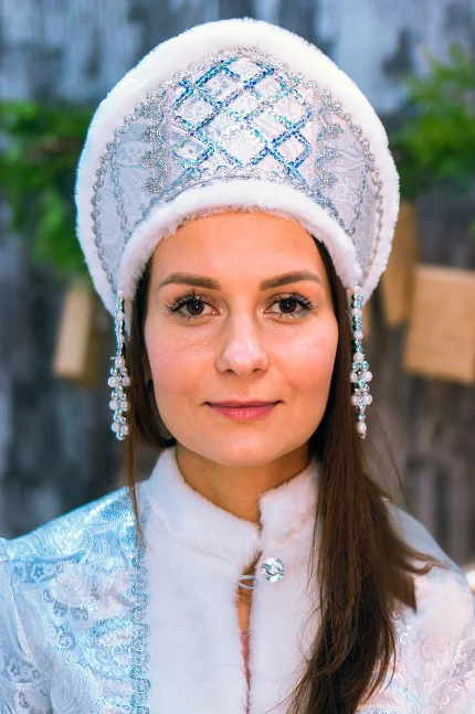 Новогодний кокошник Снегурочки «Северная Ласка»